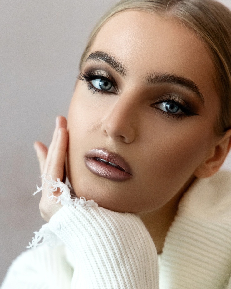 Angie Dikhtiar