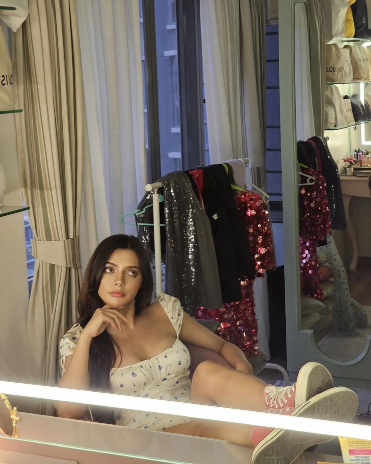 Ruhi Singh Ruhi Singh