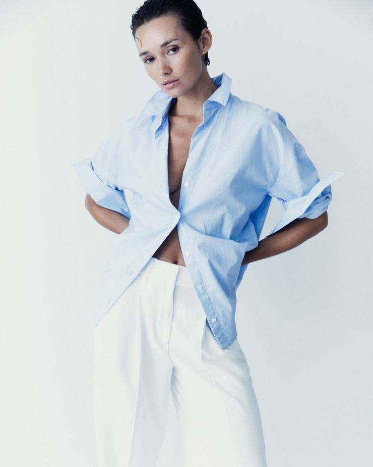 MIA BROWN model image