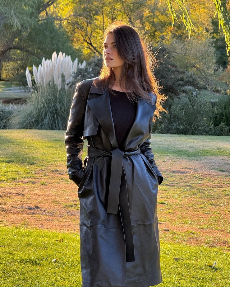 Eve Dumon