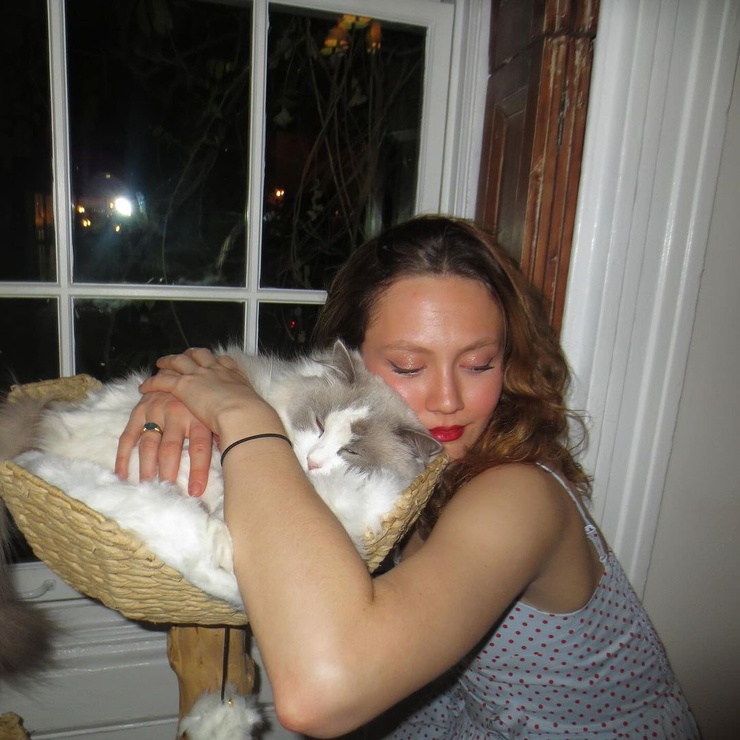 Iris Apatow