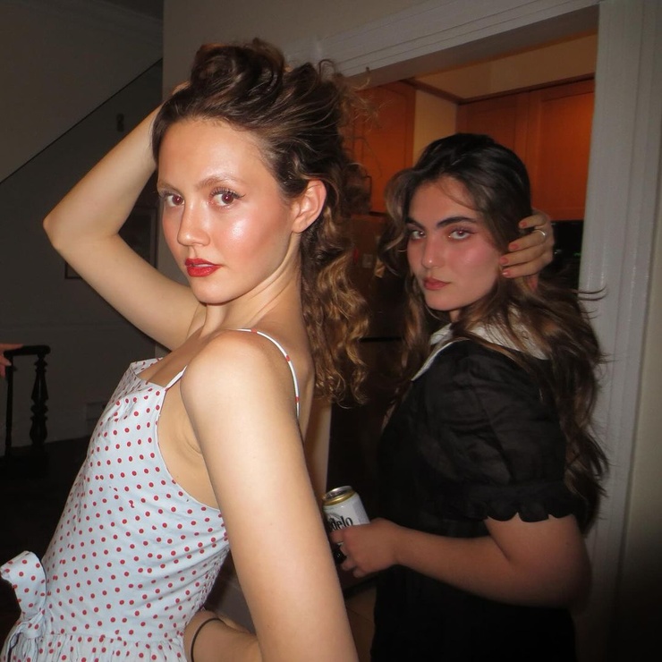Iris Apatow