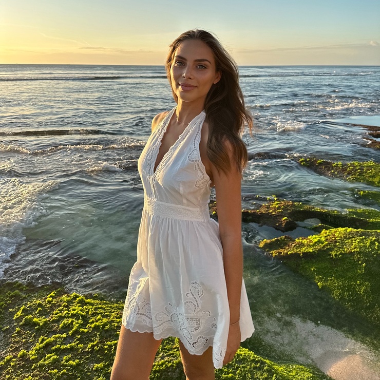 April Benayoum April Benayoum