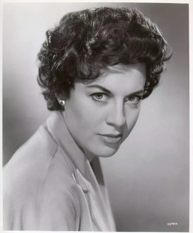 Valerie Gaunt