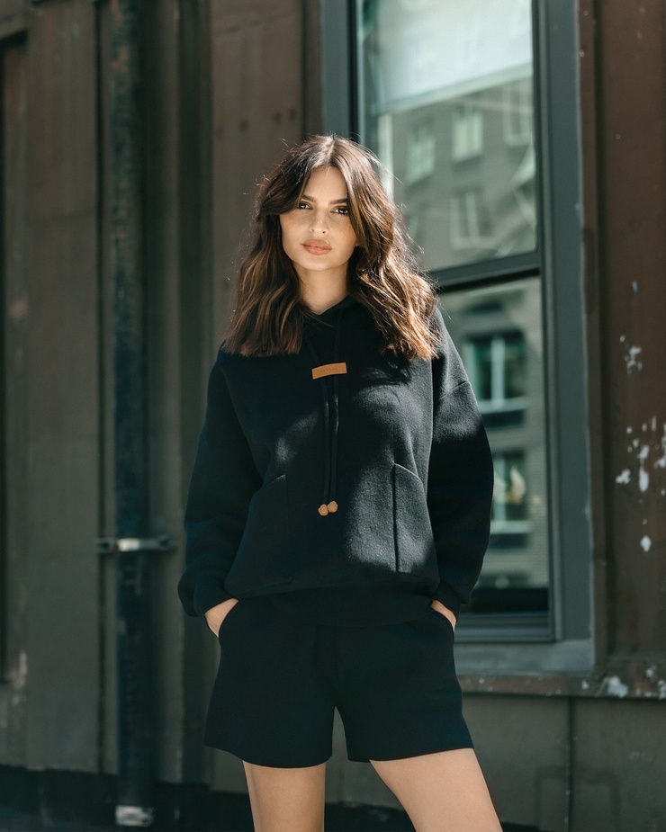 Emily Ratajkowski