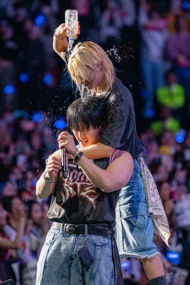 Stray Kids