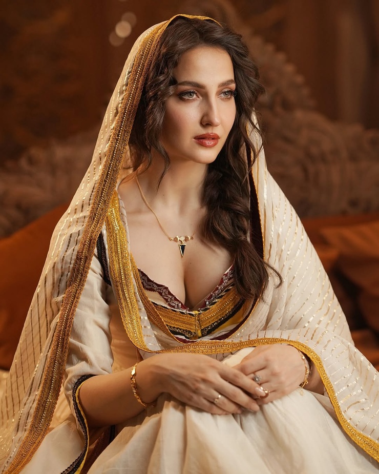 Elli Avram