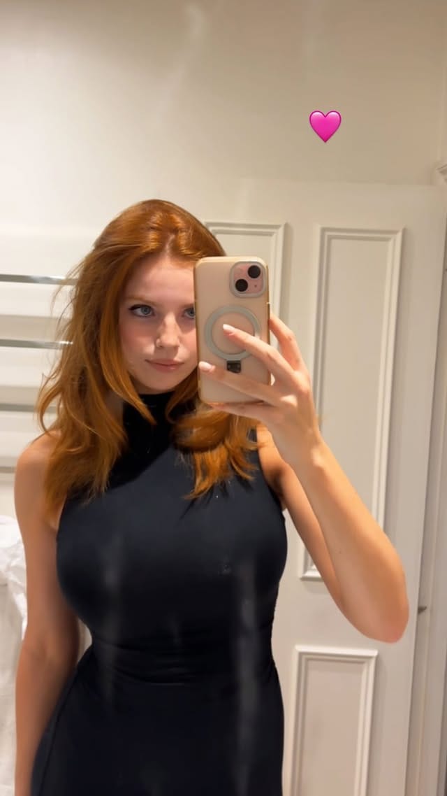 Emily Deyt Aysage