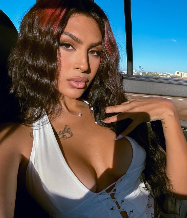 Paula DeAnda