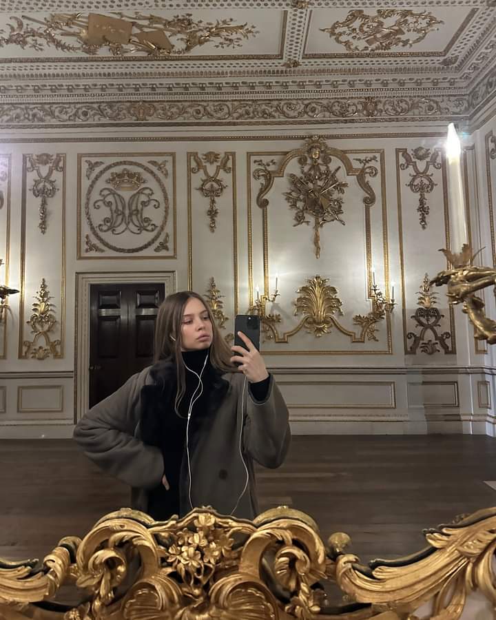 Xenia Tchoumitcheva Xenia Tchoumitcheva