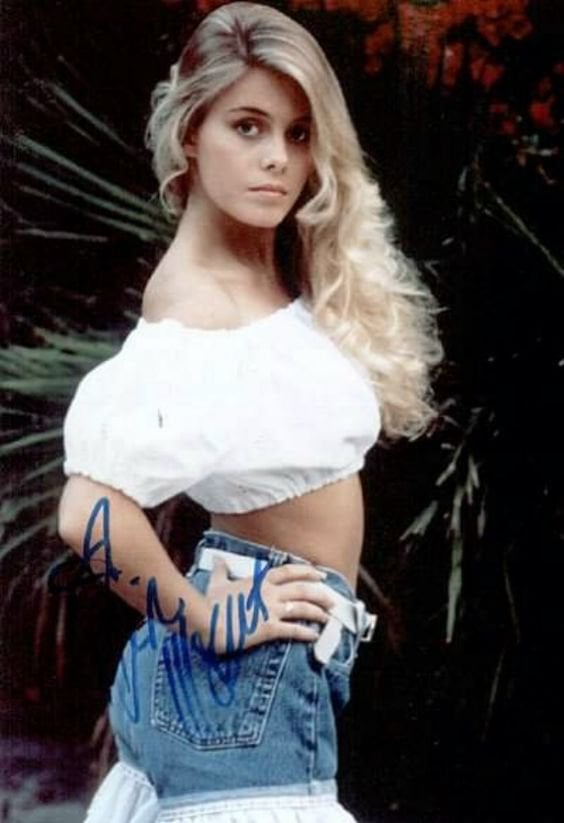 Nicole Eggert