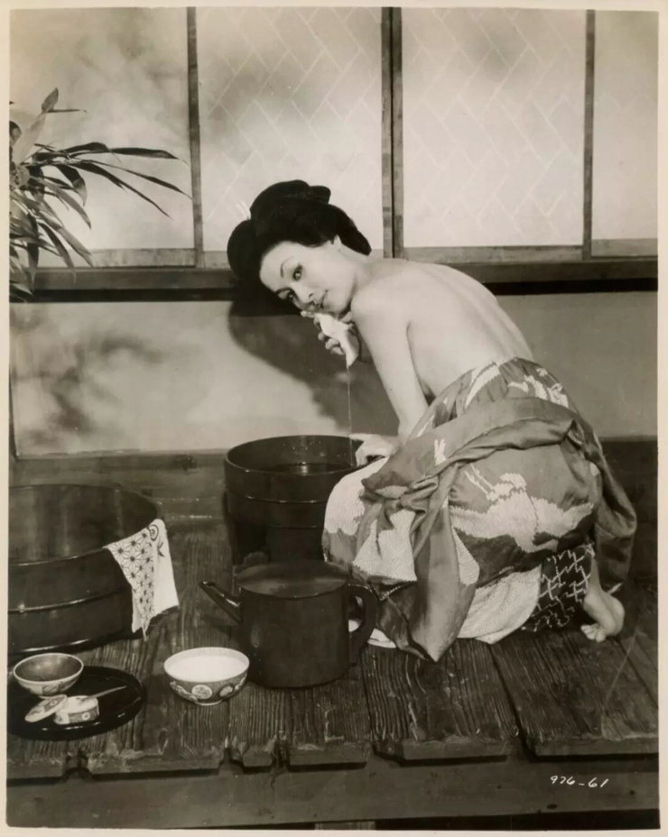 Eiko Ando