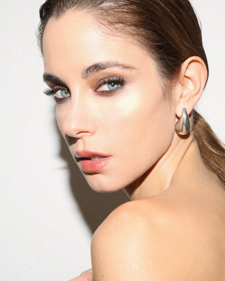 Doukissa Nomikou Doukissa Nomikou