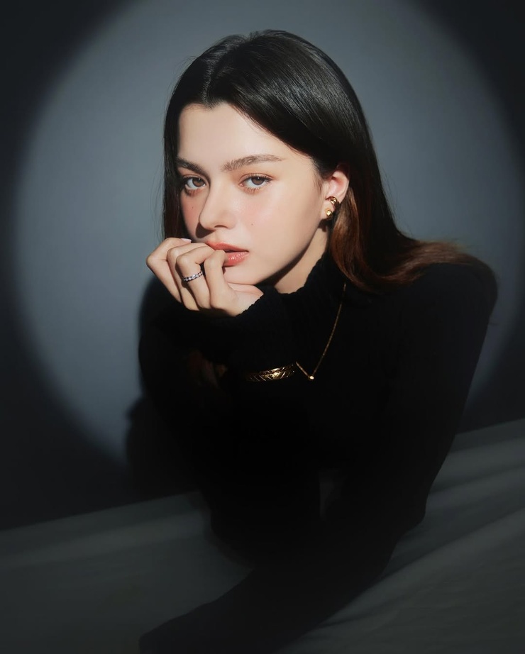 Rebecca Armstrong
