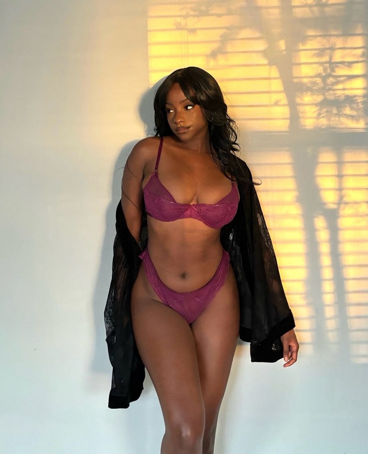 Savannah Perkins