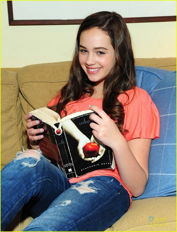 Mary Mouser