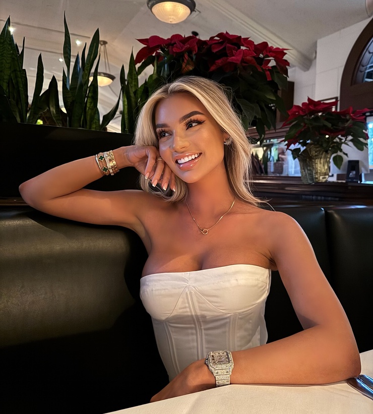 Alexa Collins