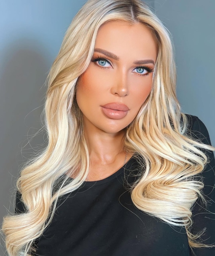 Kat Nova