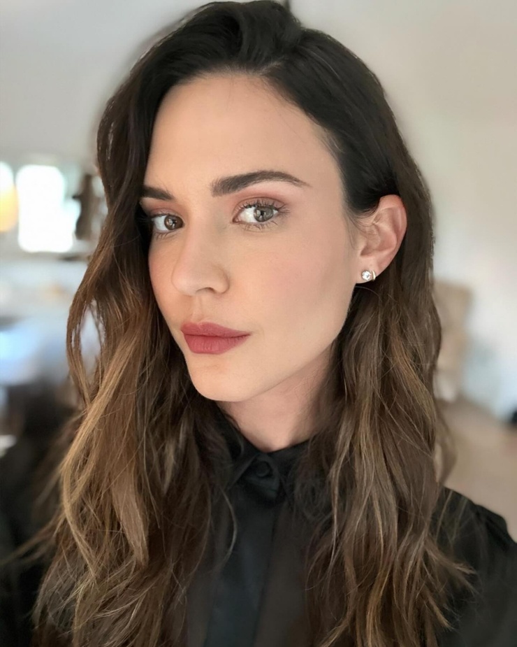Picture of Odette Annable