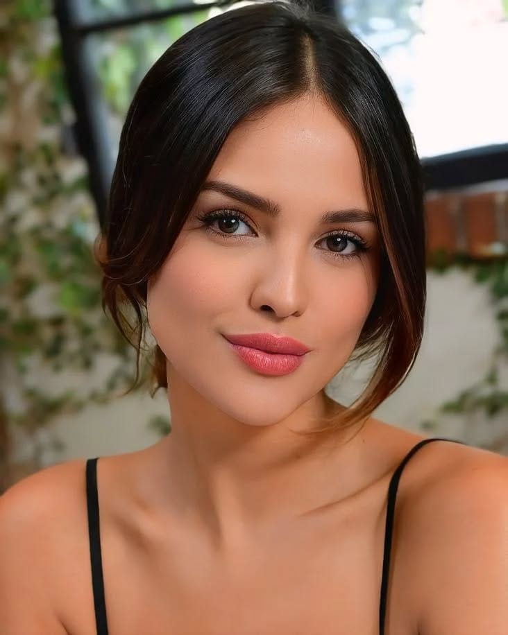 Eiza Gonzalez Eiza Gonzalez