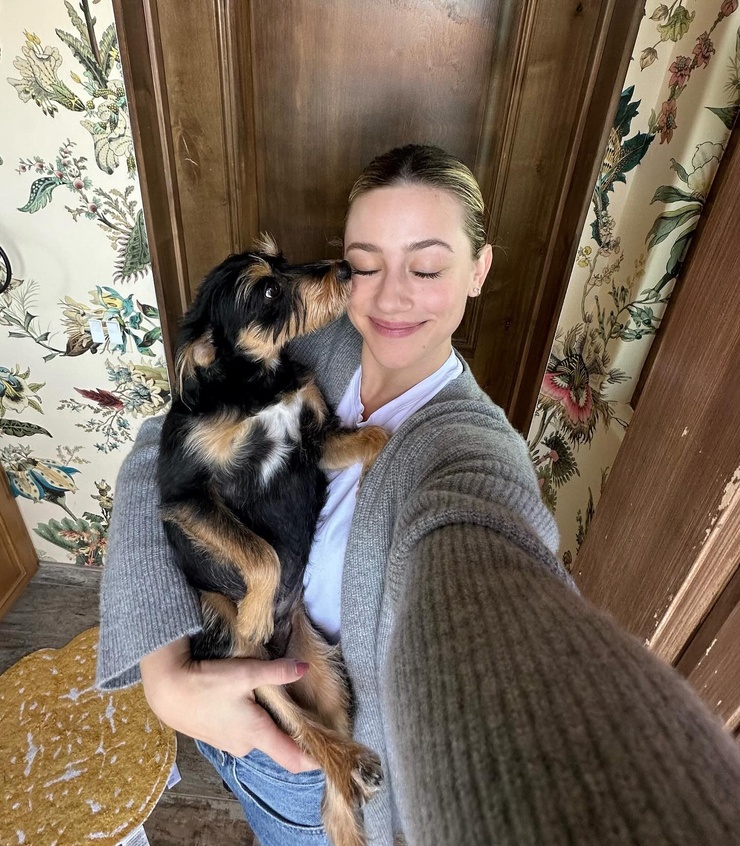 Lili Reinhart