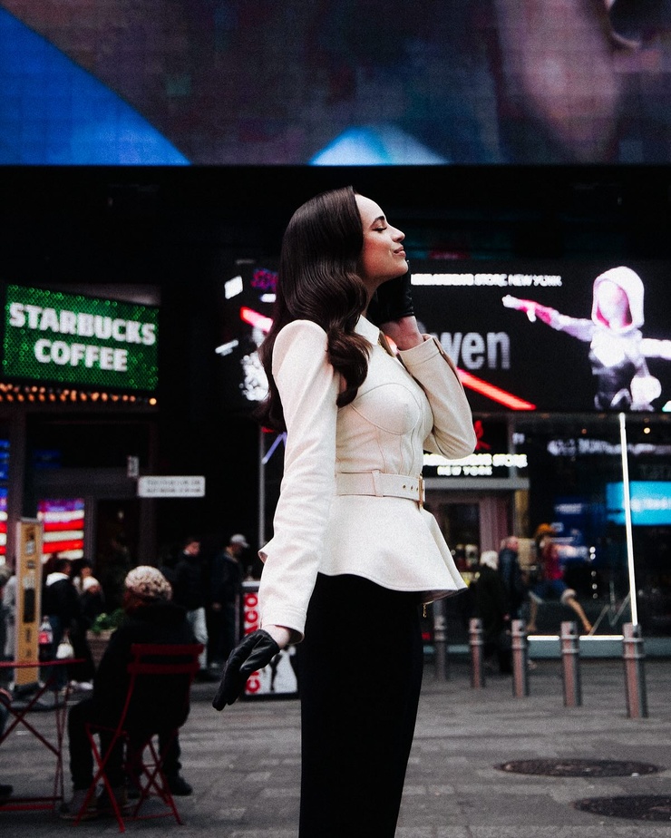 Sofia Carson