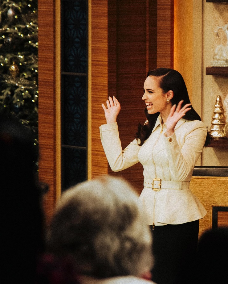 Sofia Carson