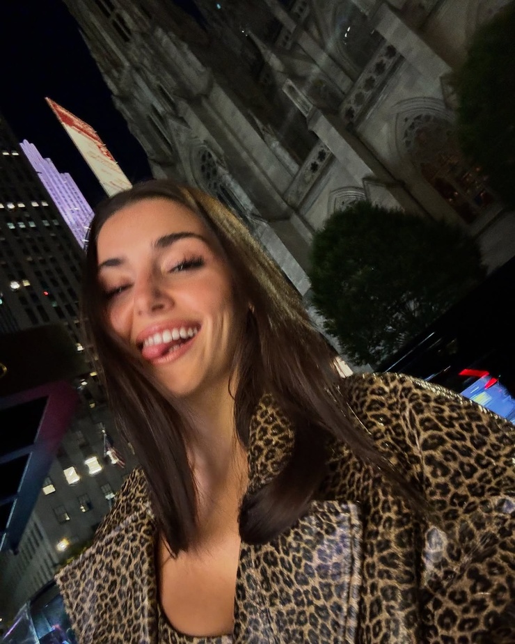 Hande Erçel Hande Erçel