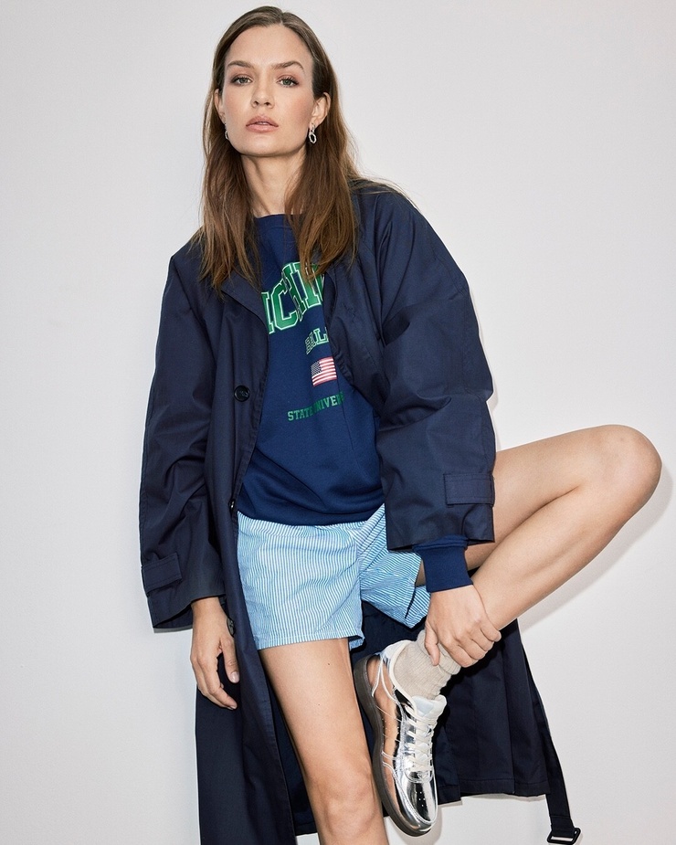 Josephine Skriver Josephine Skriver
