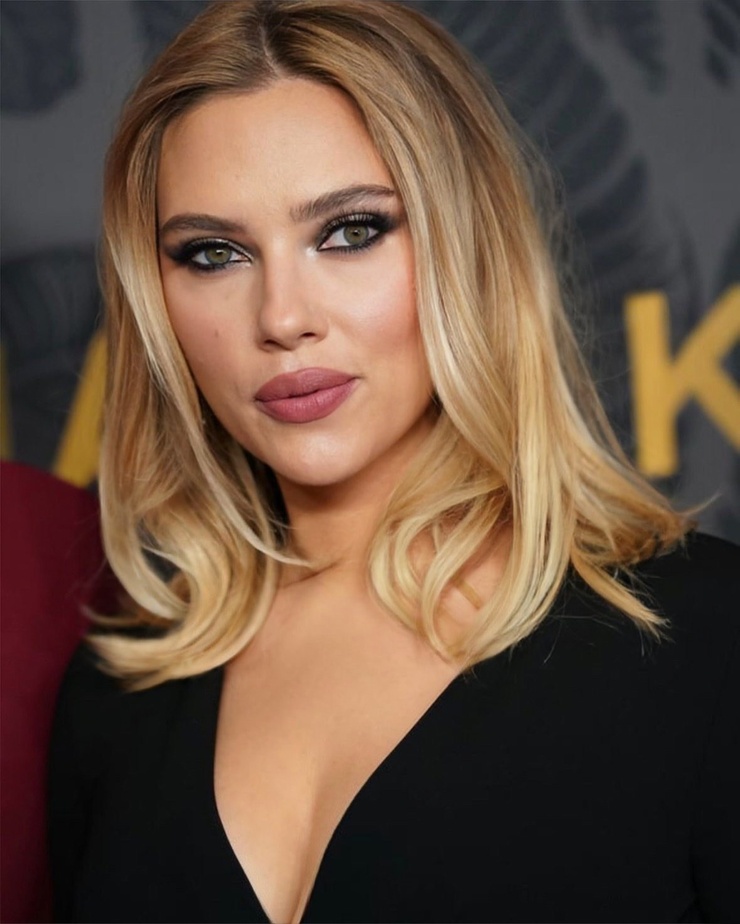 Scarlett Johansson Scarlett Johansson
