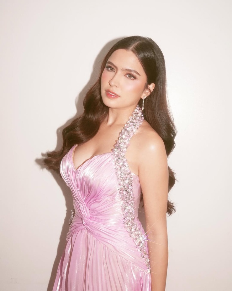 Alexa Ilacad