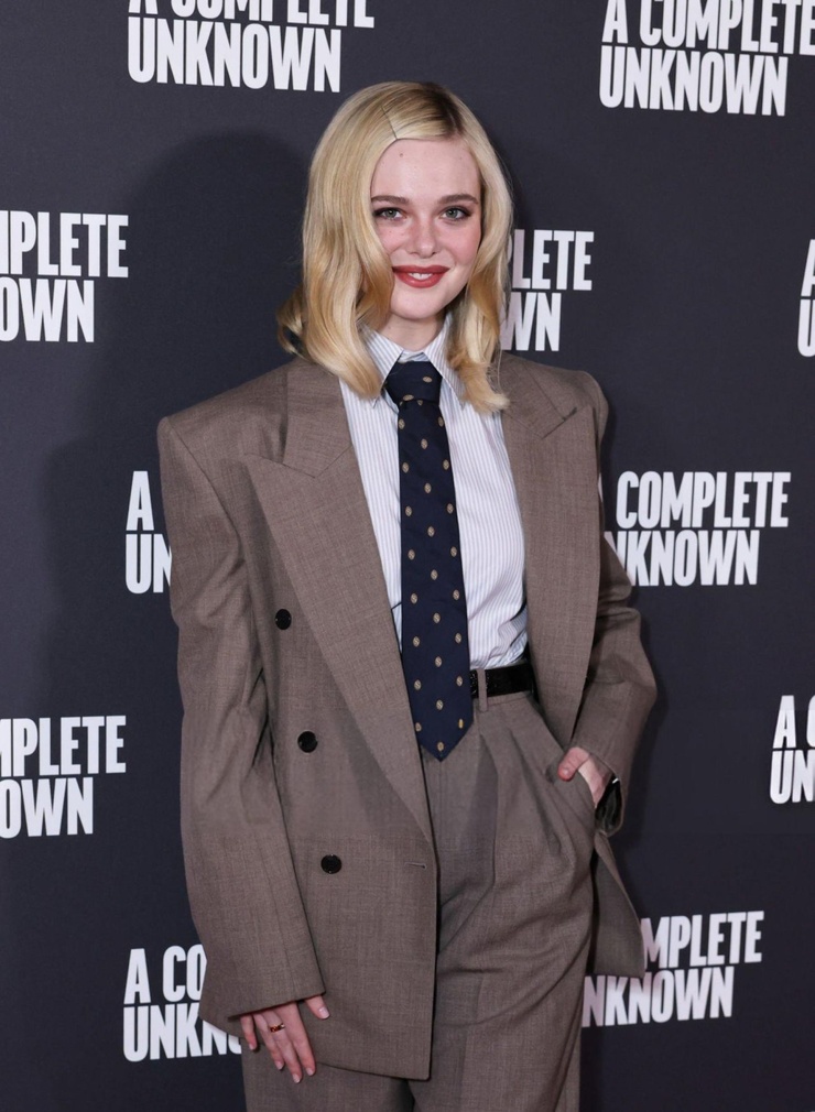 Elle Fanning Elle Fanning