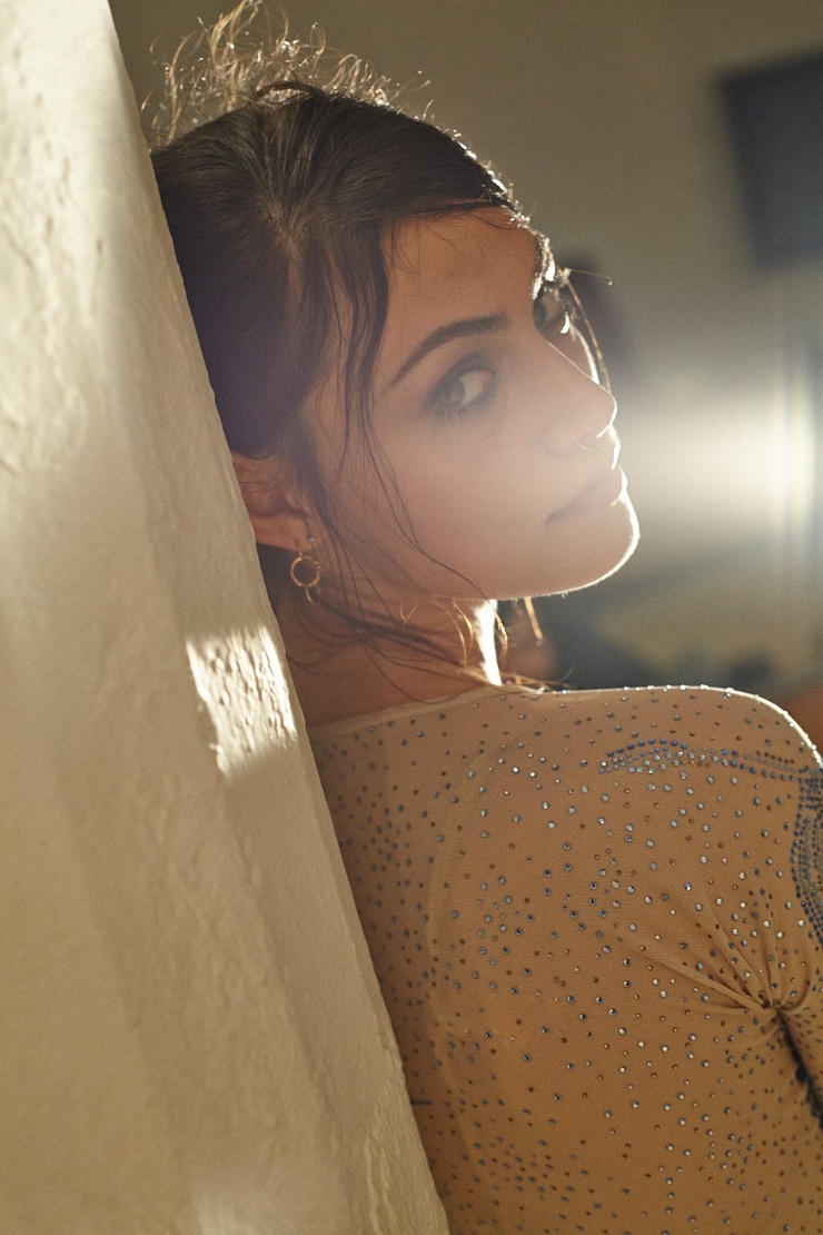 Phoebe Tonkin