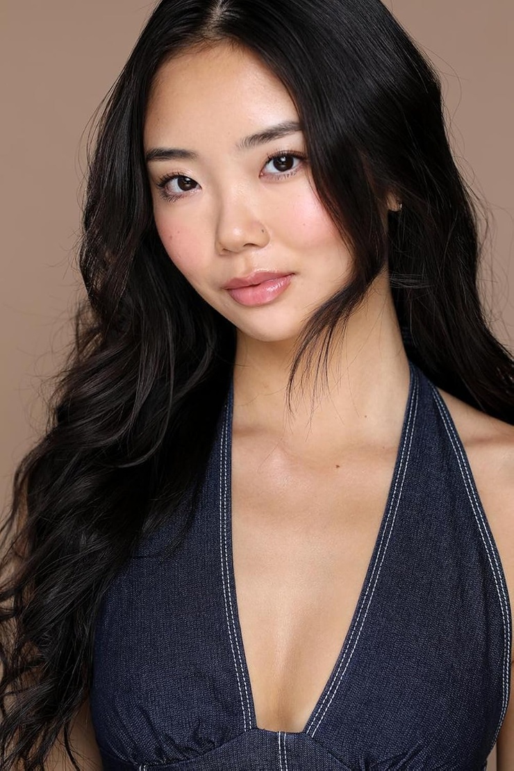 Chloe Lee