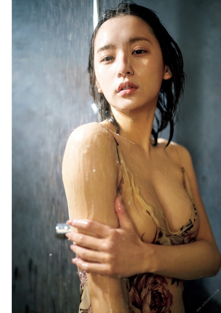 Nana Asakawa