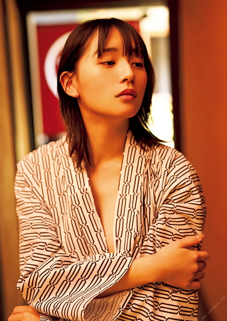 Nana Asakawa