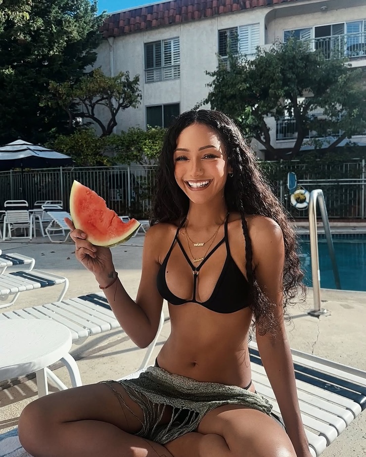 Melanie Iglesias Melanie Iglesias