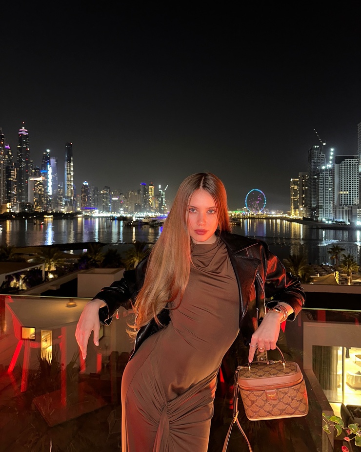 Xenia Tchoumitcheva Xenia Tchoumitcheva