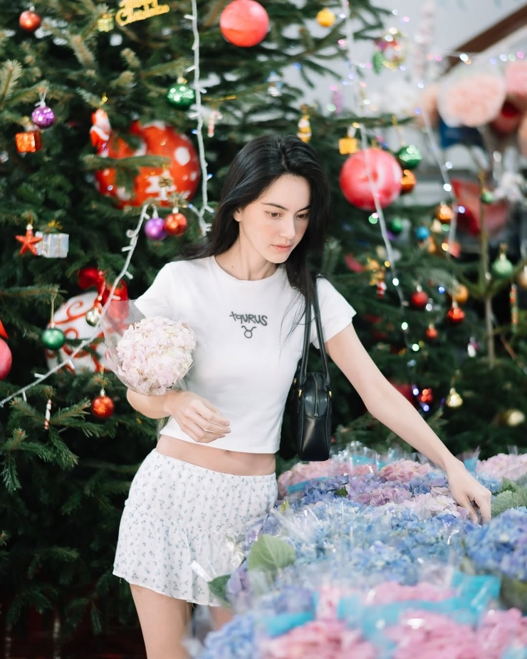 Davika Hoorne