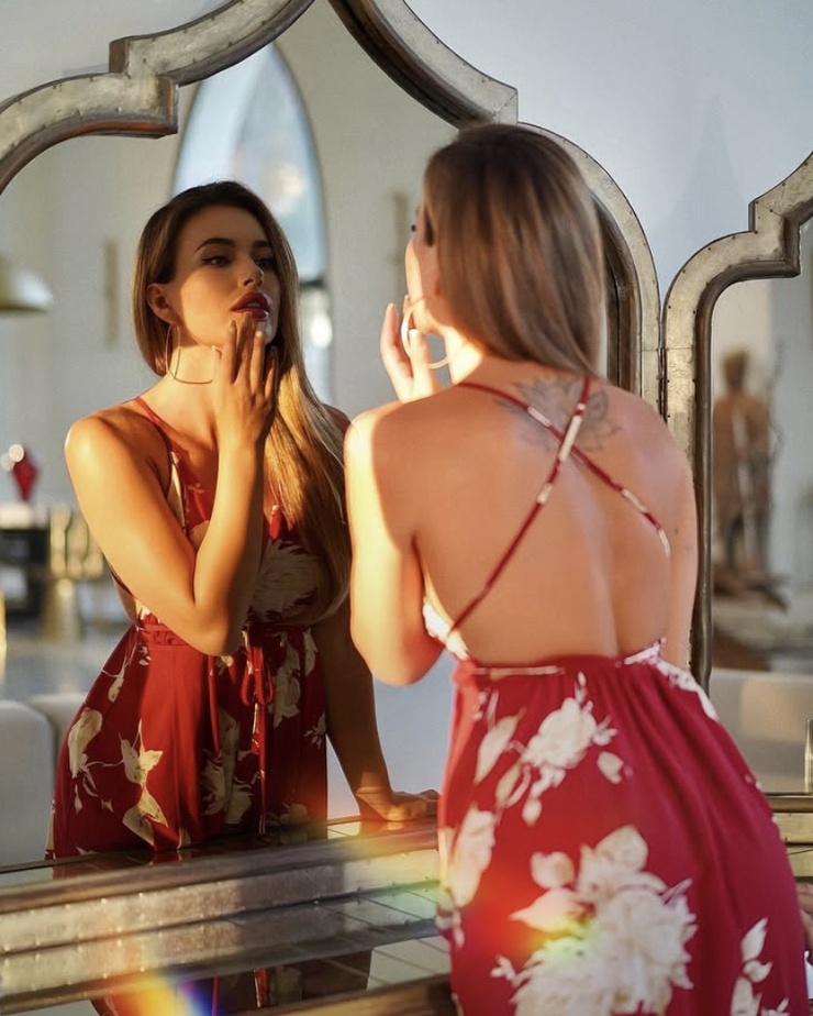Izabela Ion Izabela Ion