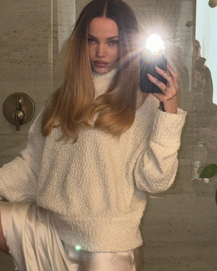 Dove Cameron