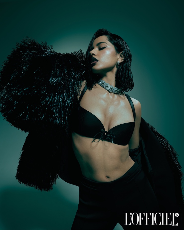 Becky G.