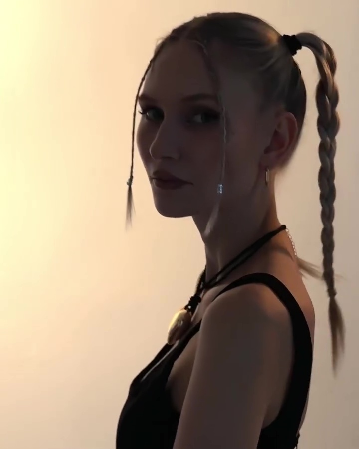 Carolin Niemczyk Carolin Niemczyk