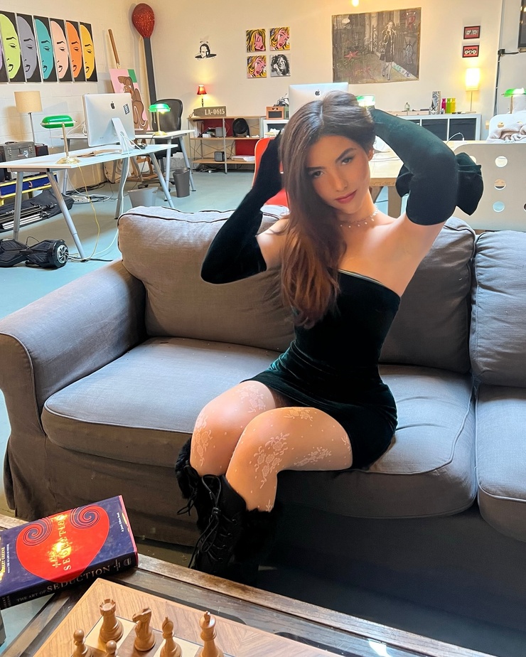 Andrea Botez