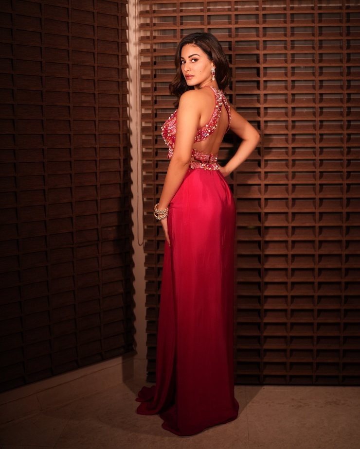Amyra Dastur