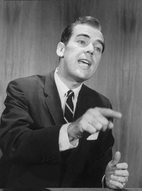 Elliott Reid