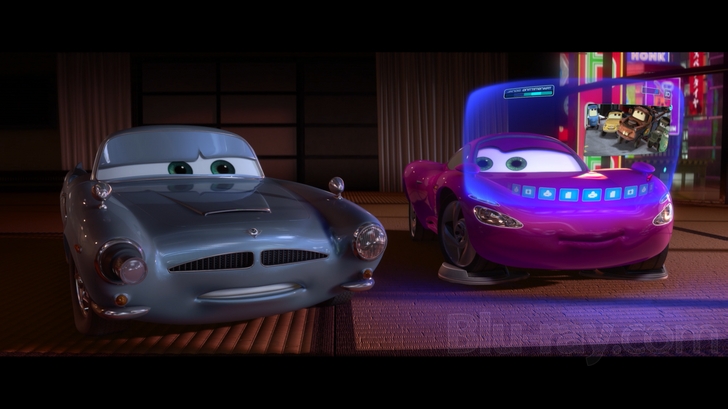 Cars 2 (Two-Disc Blu-ray / DVD Combo in DVD Packaging)