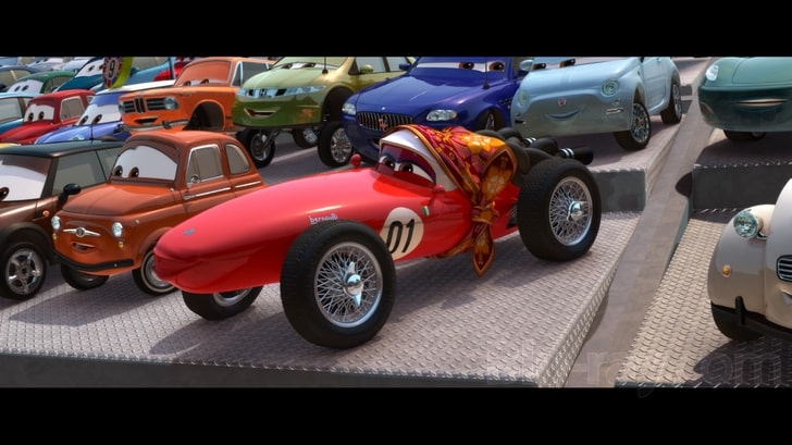 Cars 2 (Two-Disc Blu-ray / DVD Combo in DVD Packaging)