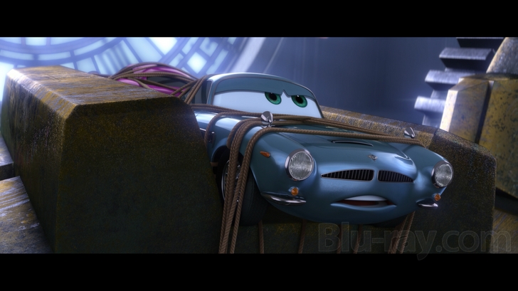 Cars 2 (Two-Disc Blu-ray / DVD Combo in DVD Packaging)