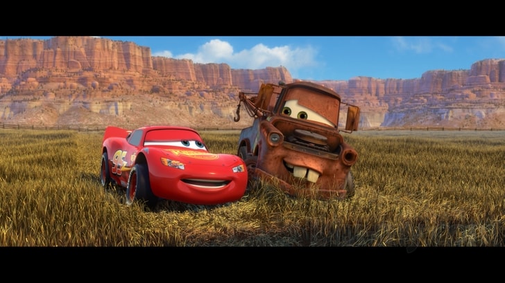 Cars 2 (Two-Disc Blu-ray / DVD Combo in DVD Packaging)